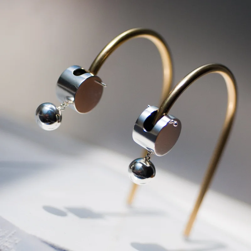 Circle Ball earrings