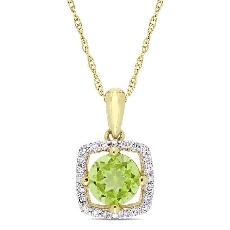 Mimi & Max 7/8ct TGW Peridot and 1/10ct TDW Diamond Square Halo Pendant with Chain in 10k Yellow Gold