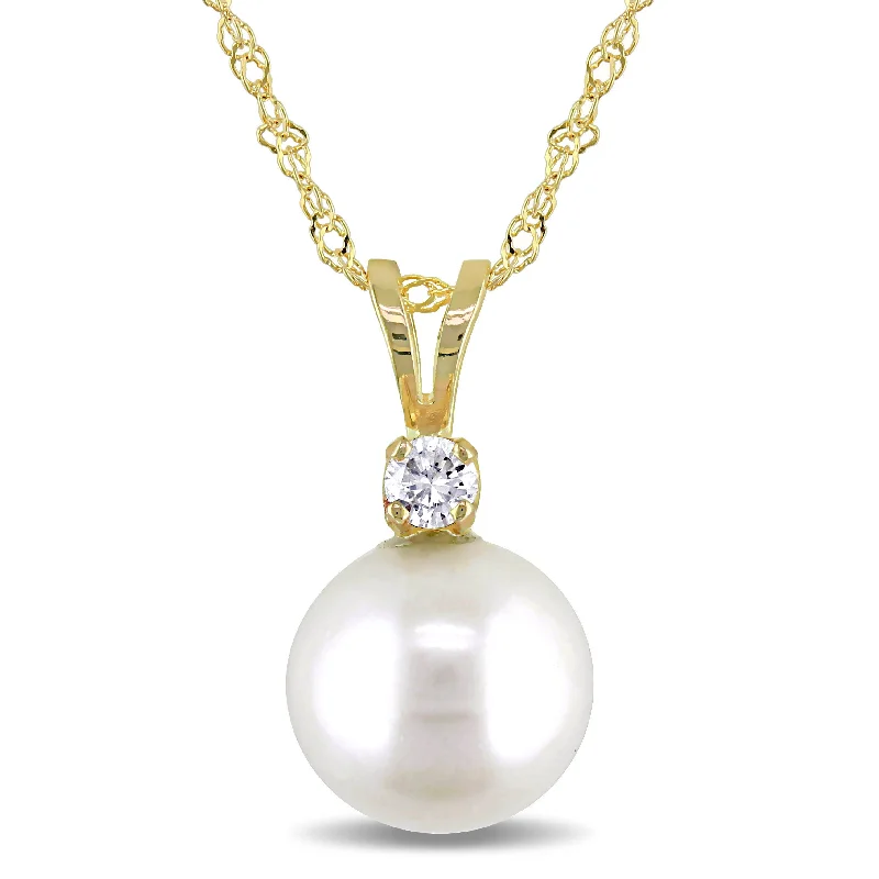 Mimi & Max 8-8.5mm Cultured Freshwater Pearl and Diamond Necklace in 14k Yellow Gold