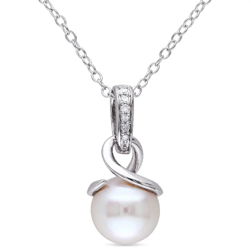 Mimi & Max 8-8.5mm White Cultured Freshwater Pearl and Diamond TwistNecklace in Sterling Silver