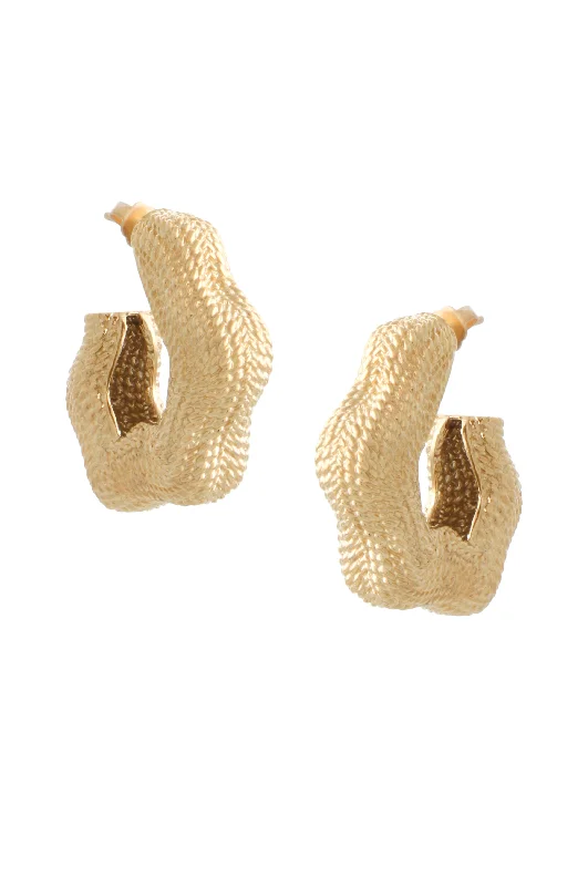 GOLD PLATED TWISTED WIRE WAVE HOOP EARRINGS