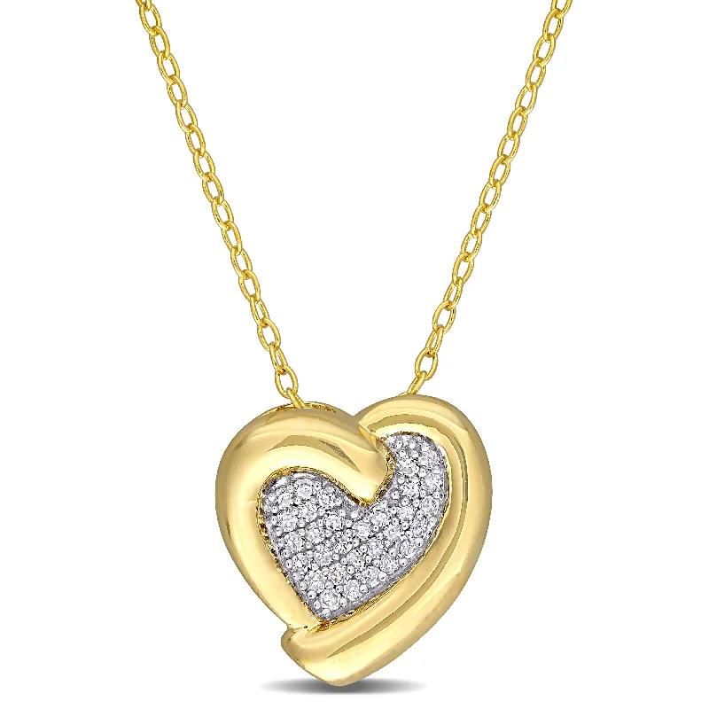 Mimi & Max 1/6ct TDW Diamond Heart Pendant with Chain in Yellow Plated Sterling Silver