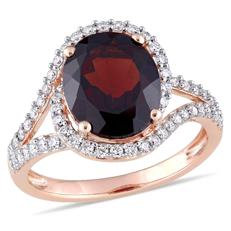 Mimi & Max 3 1/2ct TGW Oval Garnet 1/2ct TW Diamond Halo Ring 14k Rose Gold