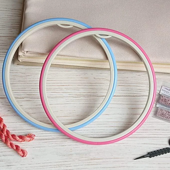 Nurge Screwless Plastic Flexible Embroidery Hoop size 200/9.5mm (8") Rubbery Outer Ring (170-8)