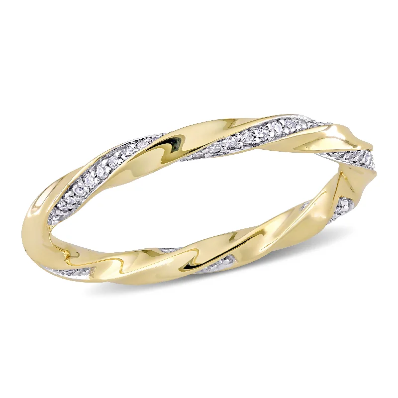 Mimi & Max 1/4ct TW Diamond Twist Eternity Ring 10k Yellow Gold