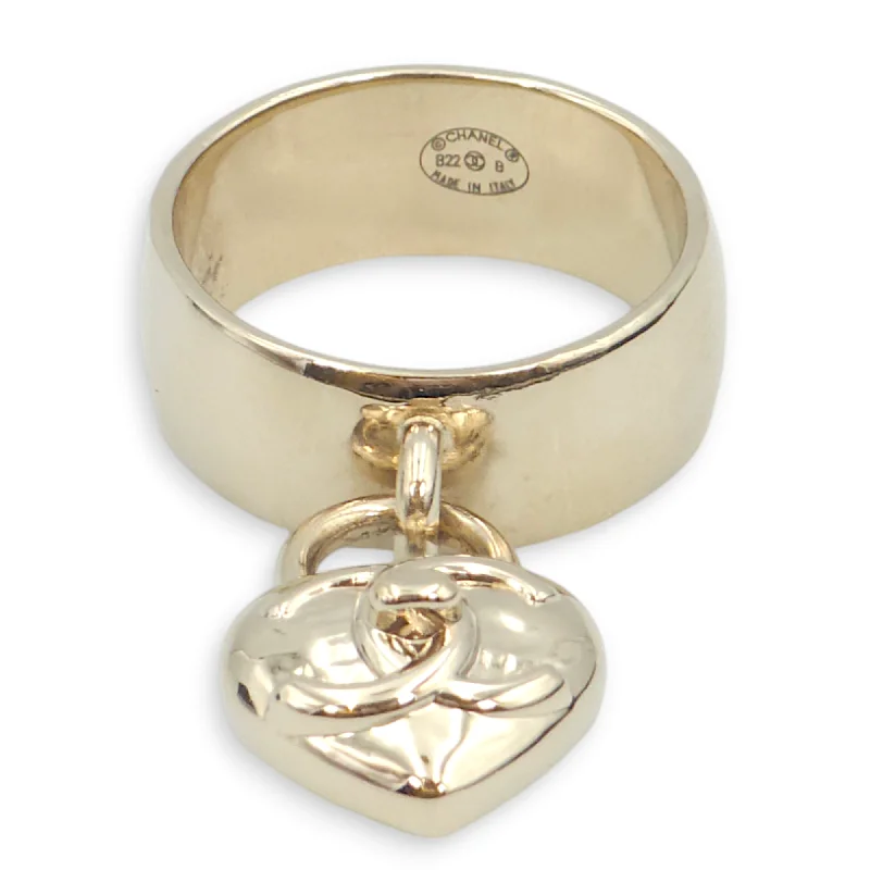 22B CC Dangling Heart Gold Ring, Gold hardware